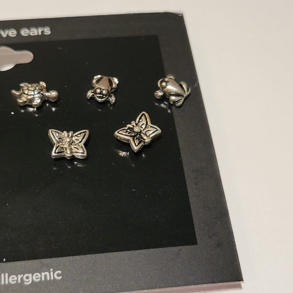 5 Pairs of Post Earrings - Picture 6 of 7